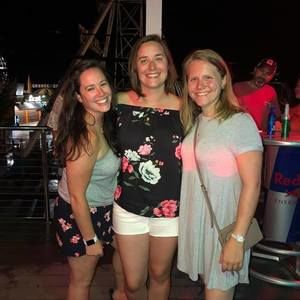 Meet your Posher, Rebecca